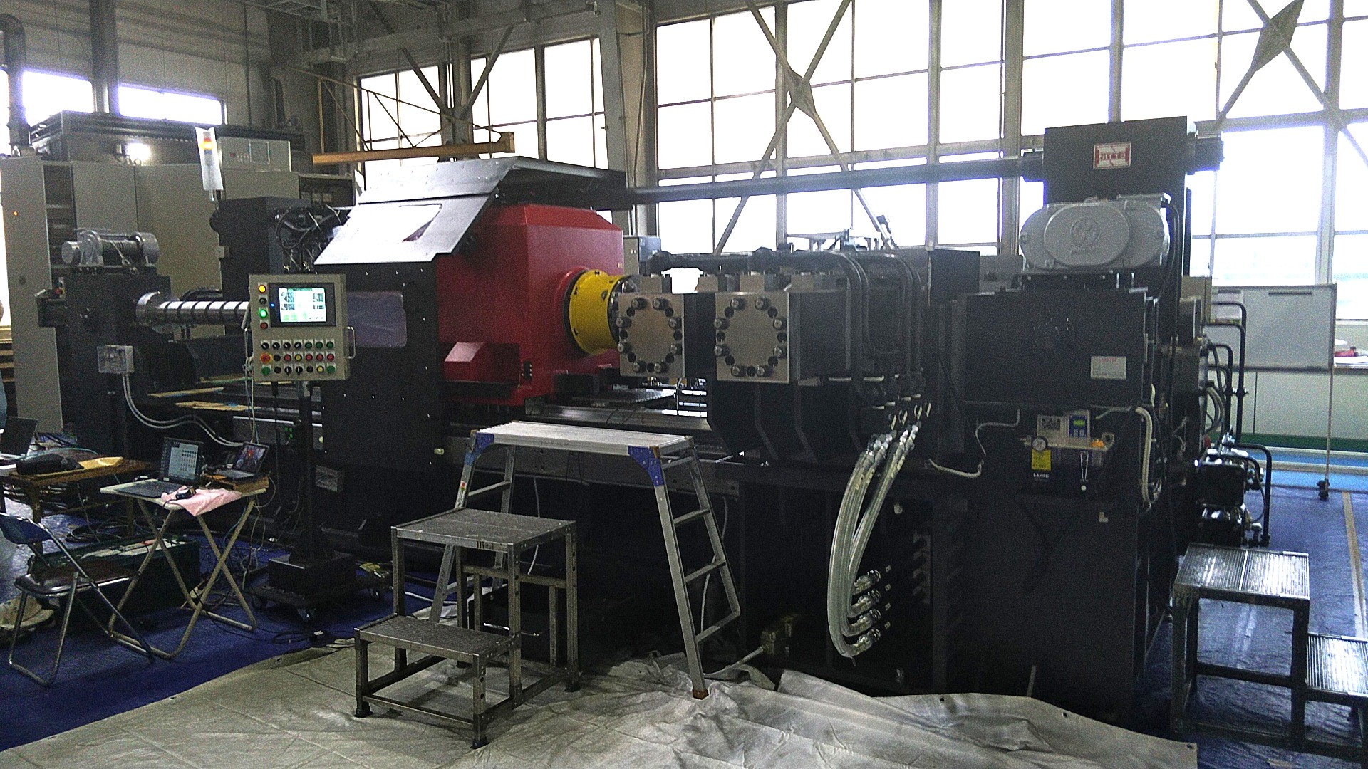 Completed horizontal FF-80 friction welding machine with phase matching specifications.